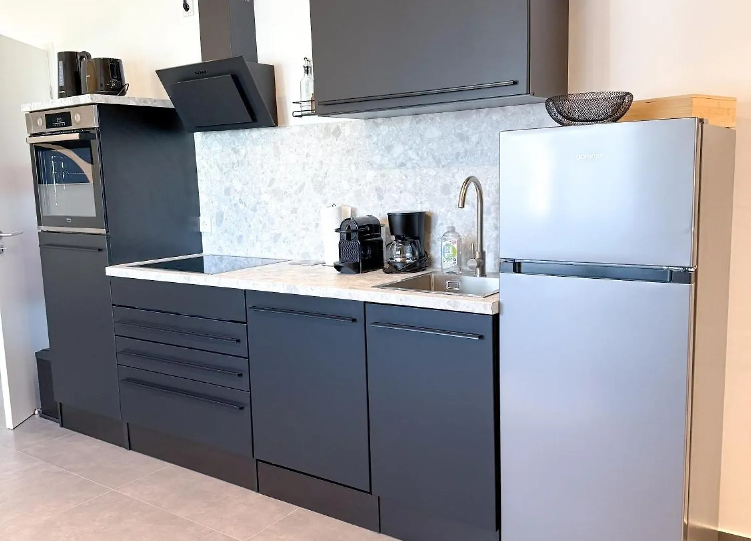Lyfie - Urban Retreat Apartment - 102Qm 纽伦堡